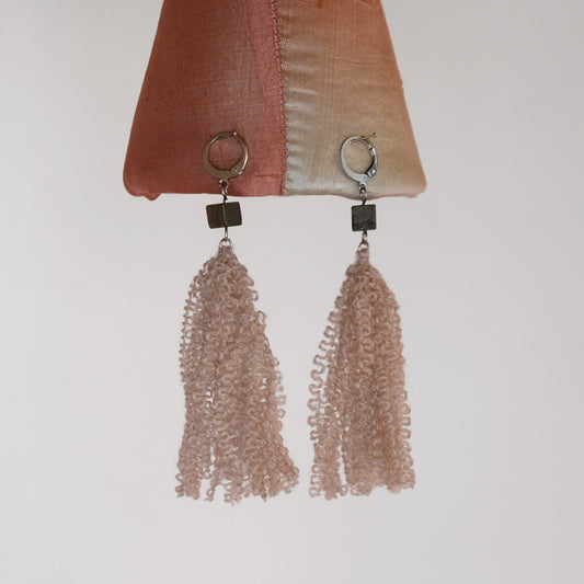 Orecchini in lana e pirite