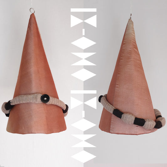 Collana in lana e legno