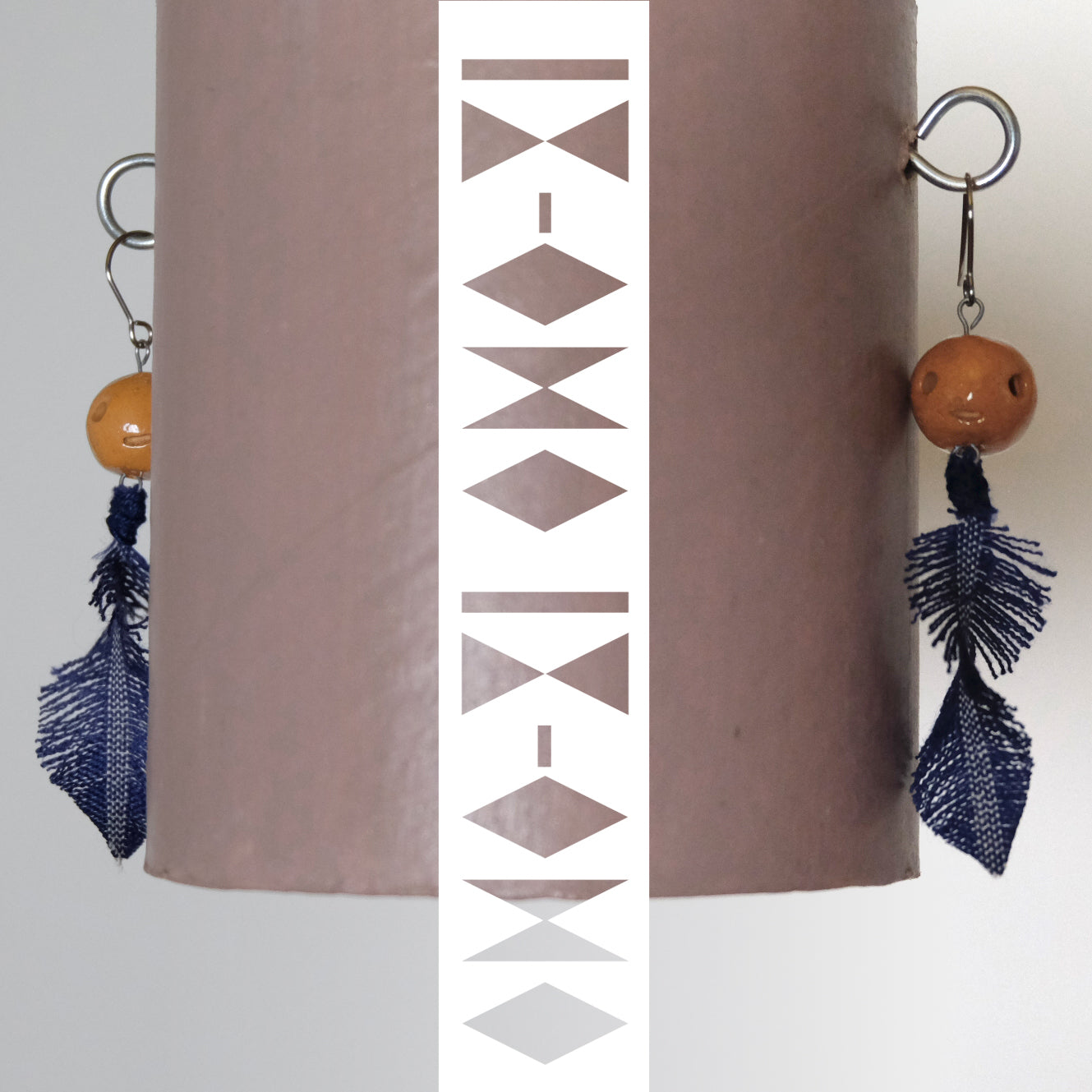 Orecchini in cotone e ceramica