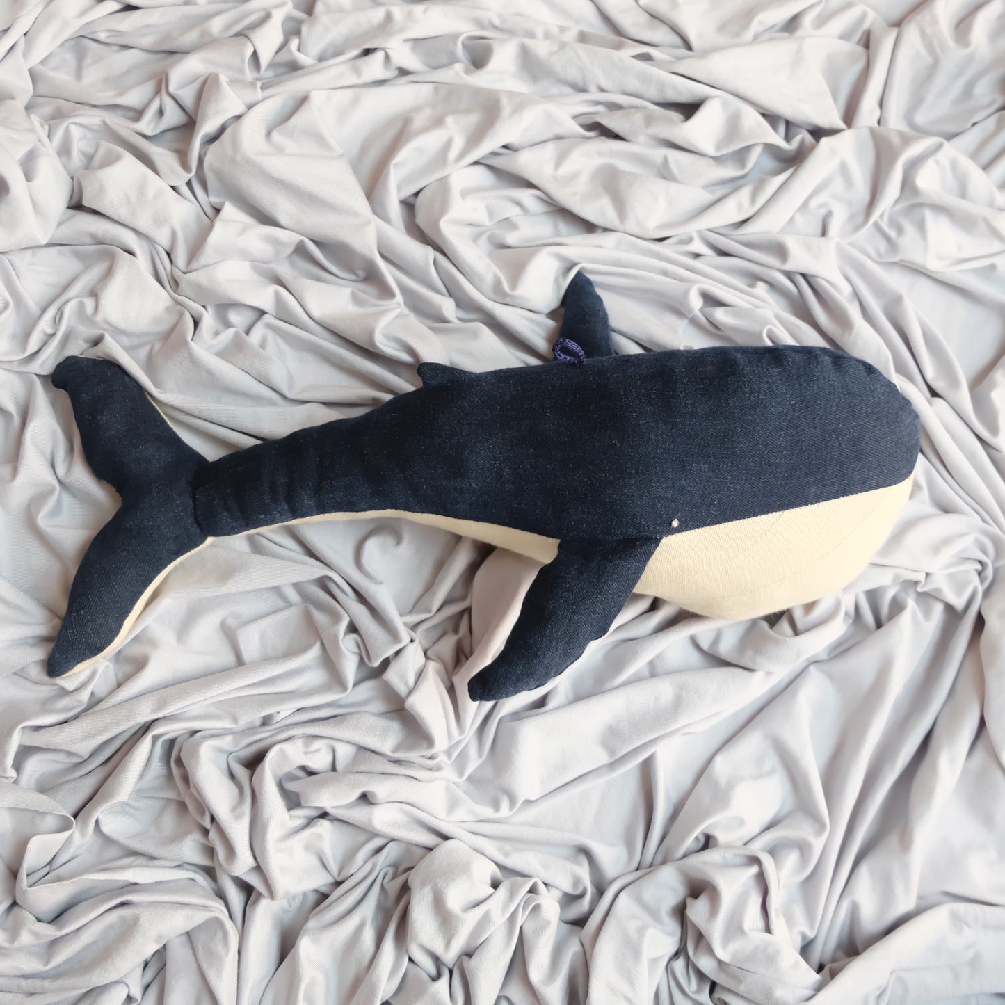 Pupazzo balena con mento grande