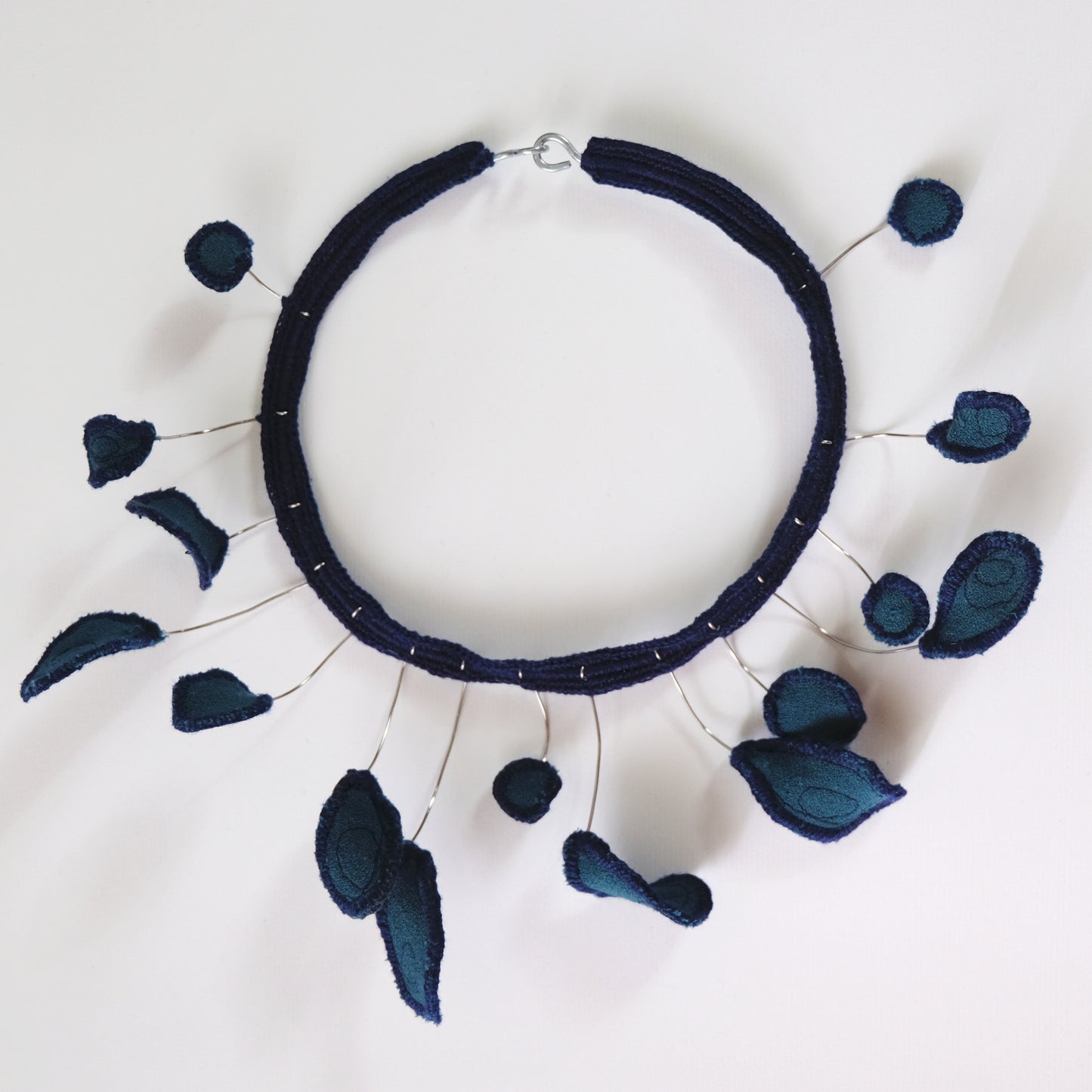 Collana rigida splash